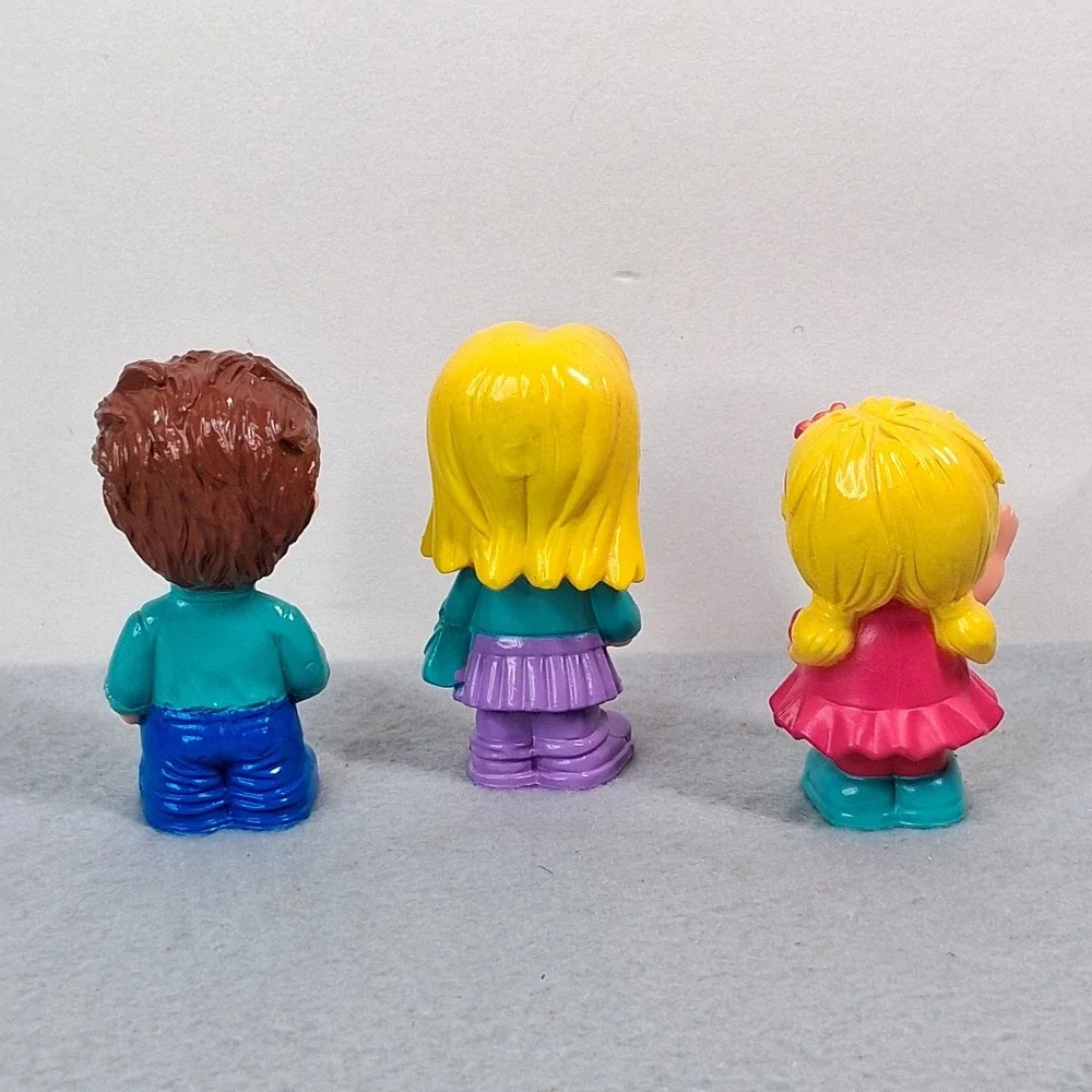 Keenway Dollhouse Mini Figures Family Set of 3 w/ Mom Dad Girl Plastic Vintage